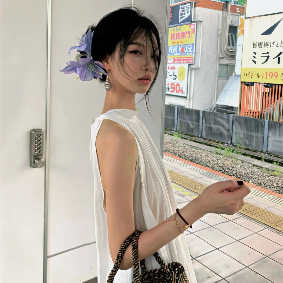 魂穿游戏后我称王称霸