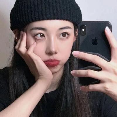 弱比少男闯女校